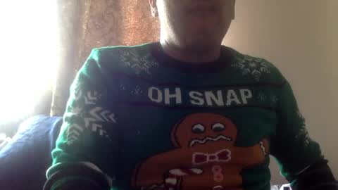 Snapshot of smoothstrik3r chatting on December 24, 8:27 pm smoothstrik3r online show from December 24, 8:27 pm