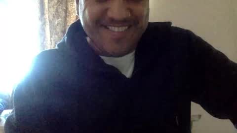 Snapshot of smoothstrik3r chatting on December 29, 5:54 pm smoothstrik3r online show from December 29, 5:54 pm