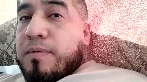 Snapshot of smoothstrik3r chatting on April 16, 11:40 pm smoothstrik3r online show from April 16, 11:40 pm