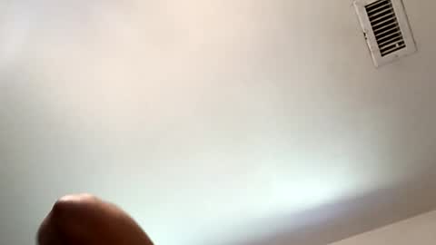 Snapshot of smoothstrik3r chatting on June 22, 6:05 pm smoothstrik3r online show from June 22, 6:05 pm