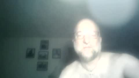 Snapshot of sms172 chatting on June 5, 12:11 pm sms172 online show from June 5, 12:11 pm