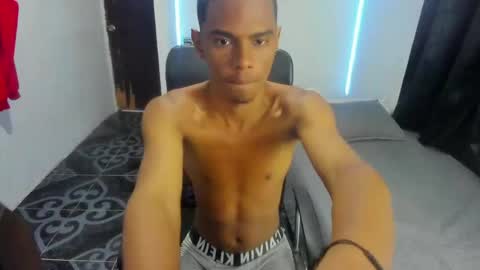 snak_master1 online show from May 12, 11:51 am