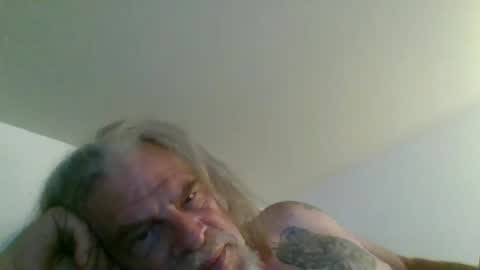 Snapshot of snap2play chatting on July 7, 2:03 am snap2play online show from July 7, 2:03 am