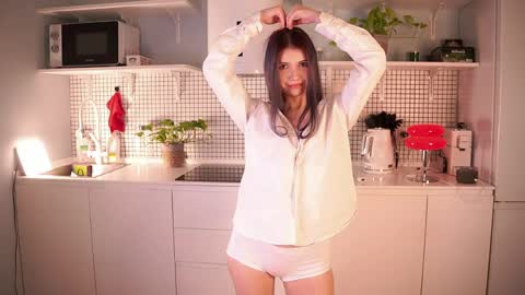 Snapshot of sndyx chatting on April 3, 11:58 pm Sandy online show from April 3, 11:58 pm