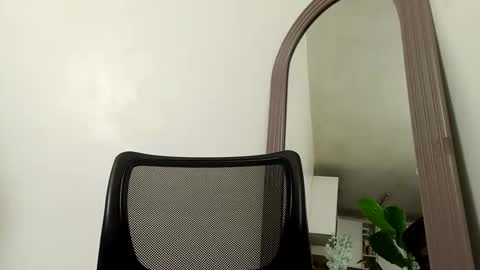 papi online show from May 17, 4:54 am