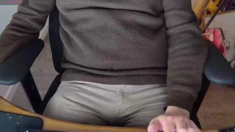 Sneakybill online show from January 5, 9:18 pm