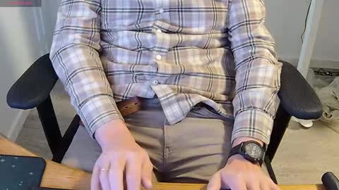 Sneakybill online show from April 3, 8:34 am