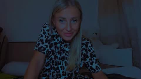 Sneja online show from September 18, 9:28 pm