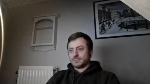 snoecks online show from April 1, 6:38 pm