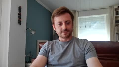 snoecks online show from July 8, 4:22 pm