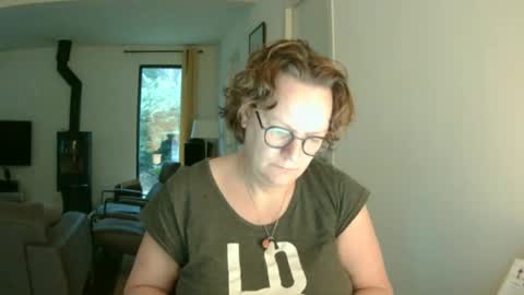 Snoeske and Woodwurm online show from March 11, 6:10 am