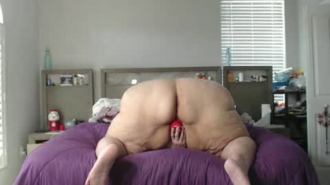 Snapshot of snoqueen954321 chatting on March 3, 5:50 pm Snoqueen online show from March 3, 5:50 pm