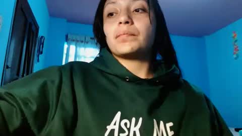 Snapshot of snow_47 chatting on December 4, 6:06 pm snow_47 online show from December 4, 6:06 pm