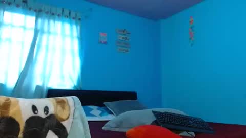 Snapshot of snow_47 chatting on December 20, 3:31 pm snow_47 online show from December 20, 3:31 pm