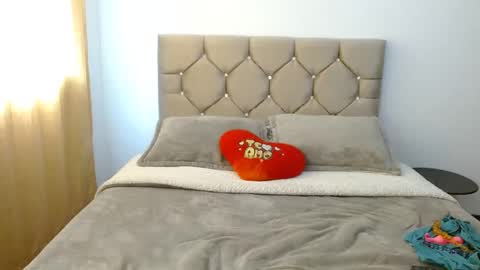 Snapshot of snow_47 chatting on March 12, 2:34 pm snow_47 online show from March 12, 2:34 pm