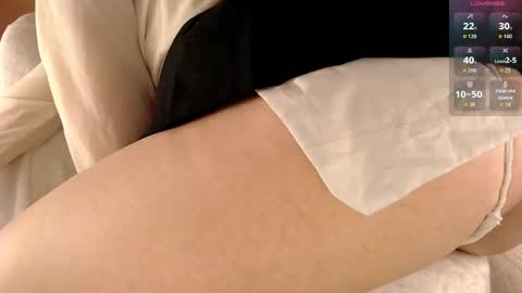 Snapshot of snow__bunny chatting on April 10, 7:29 pm Alice online show from April 10, 7:29 pm