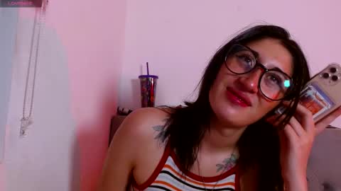 IG     OF red moonn online show from October 23, 5:18 am