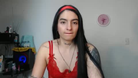 snow_sweet online show from March 25, 7:47 am