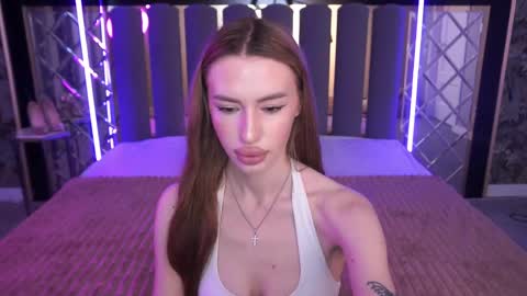 snow_whiteeex online show from May 7, 5:24 am