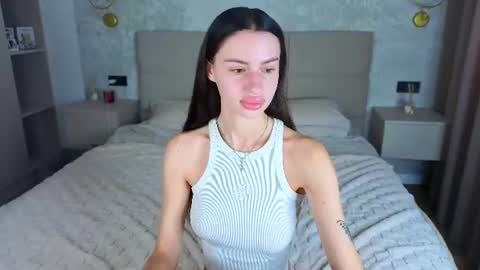 Snapshot of snow_whiteeex chatting on June 26, 4:39 am snow_whiteeex online show from June 26, 4:39 am