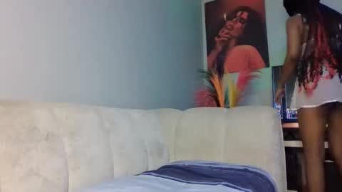 snowberry_szn online show from March 29, 10:21 pm