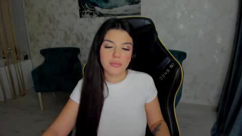 snowingwinter online show from October 19, 7:36 pm