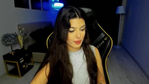 snowingwinter online show from December 4, 11:41 am