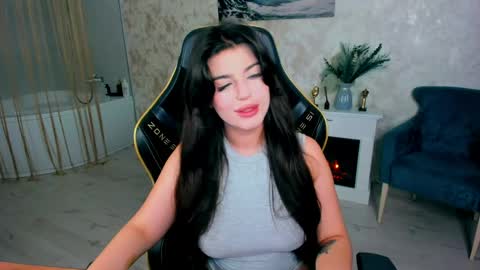 snowingwinter online show from May 18, 3:35 am