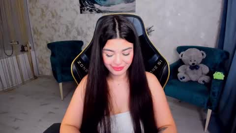 snowingwinter online show from June 22, 5:43 pm