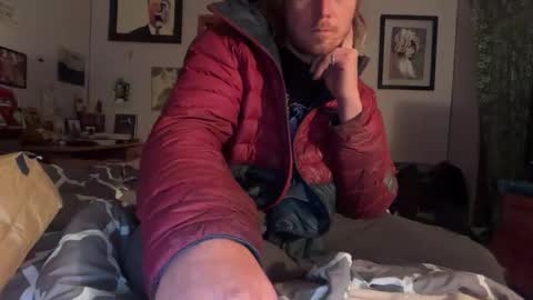 snowtrooper888 online show from December 5, 3:04 am