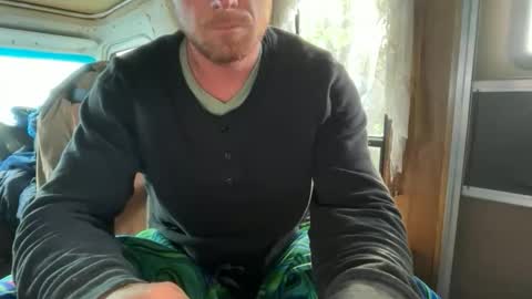 snowtrooper888 online show from May 21, 12:01 pm