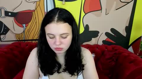 snowwhite_bella online show from November 10, 1:54 pm