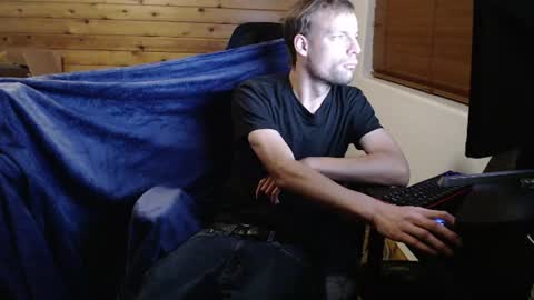 Snapshot of socalsmystery69 chatting on July 15, 6:07 am socalsmystery69 online show from July 15, 6:07 am
