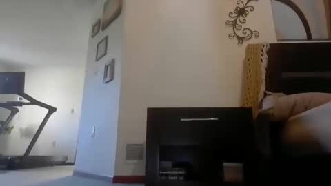 soccerboyfitsmooth90 online show from April 20, 12:19 pm