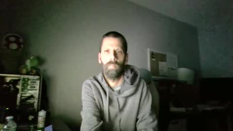 Snapshot of sockguy420 chatting on December 15, 4:28 am sockguy420 online show from December 15, 4:28 am