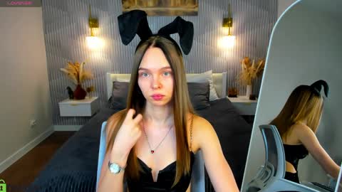 Sofa online show from April 1, 1:28 am