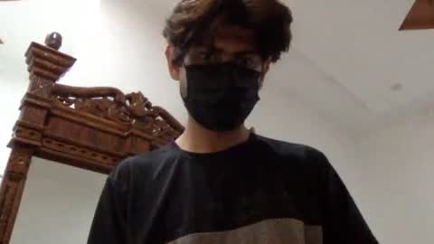 Snapshot of sofeafemboy3073 chatting on September 25, 10:08 am sofeafemboy3073 online show from September 25, 10:08 am