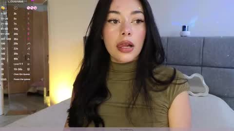 IG Soffimoon   I THANK YOU FOR LEAVING YOUR FOLLOW online show from February 11, 8:14 pm