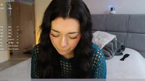 IG Soffimoon   I THANK YOU FOR LEAVING YOUR FOLLOW online show from March 31, 8:31 pm