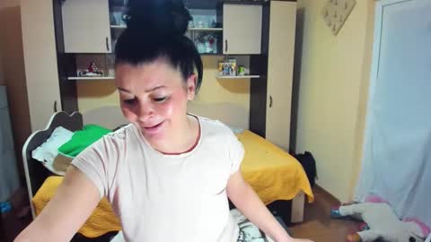 Soffy online show from February 15, 5:37 am