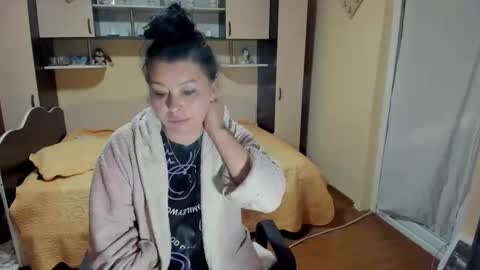 Soffy online show from May 5, 2:52 am