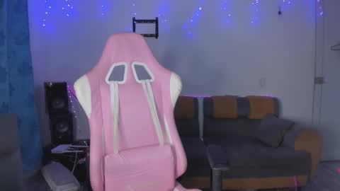 Snapshot of sofi1608 chatting on February 23, 6:22 am sofia online show from February 23, 6:22 am