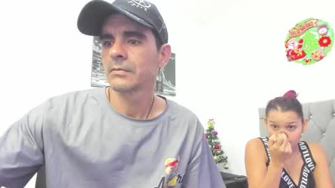 Snapshot of sofi_and_santy chatting on January 12, 12:38 am SOFI AND SANTY online show from January 12, 12:38 am