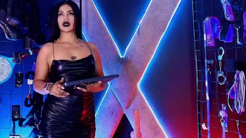 Charlotte and cloe online show from April 2, 8:28 pm