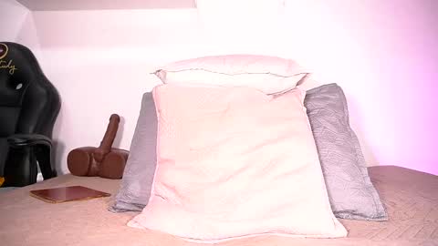 Sofia online show from October 5, 3:05 am