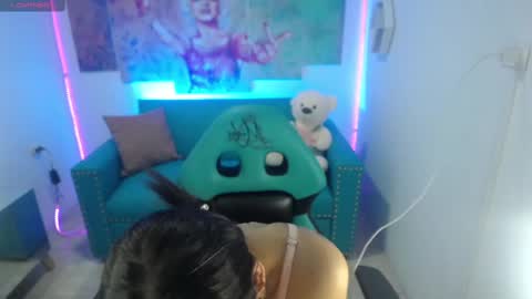 Snapshot of sofi_hot_4m chatting on December 3, 3:44 pm Sofi online show from December 3, 3:44 pm