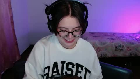 Sofi Lynch online show from January 17, 5:01 am