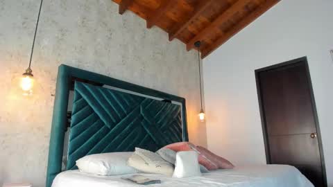 Snapshot of sofi_moreno chatting on October 31, 11:22 am Sofi online show from October 31, 11:22 am