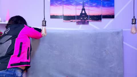 Sofi Noa online show from October 8, 11:19 am