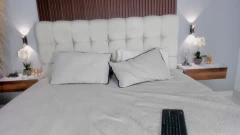 Sofia online show from May 14, 11:00 pm